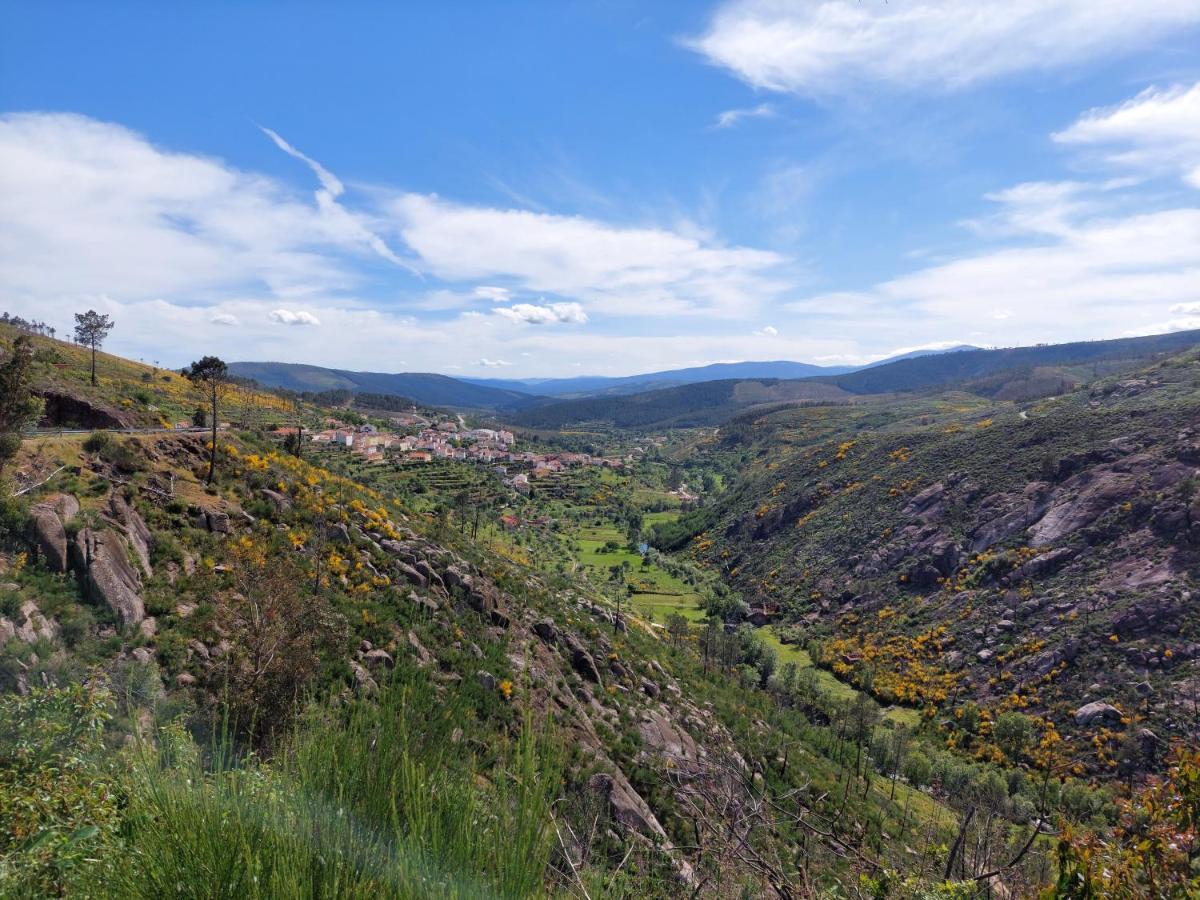 Casa Do Fundo Do Povo - Serra Da Estrela Cortes do Meio Exteriör bild